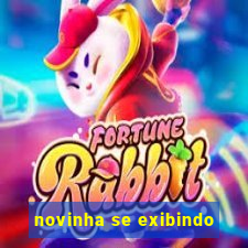 novinha se exibindo